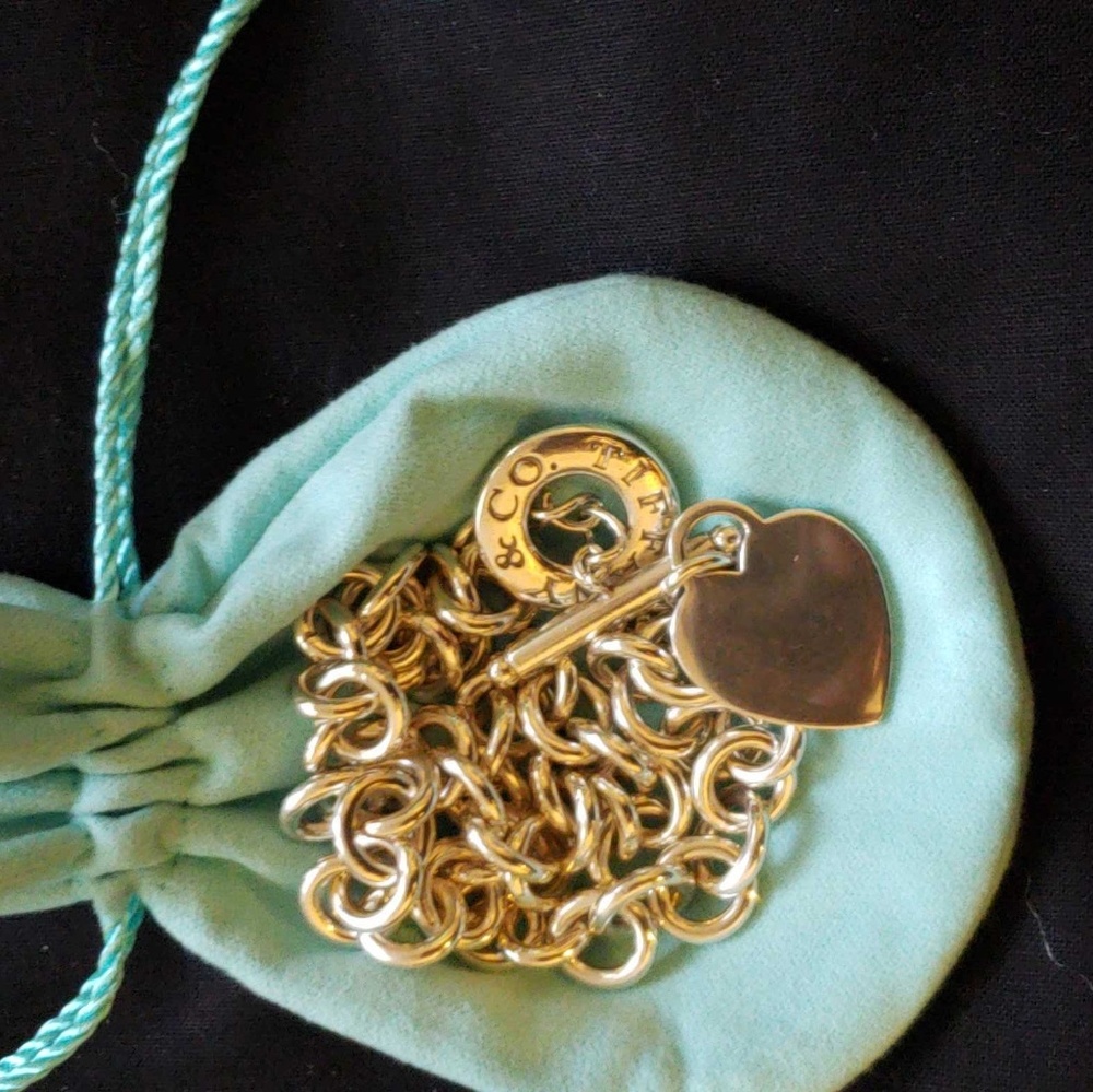 BEAUTIFUL Tiffany & Co. Heart Toggle Necklace!